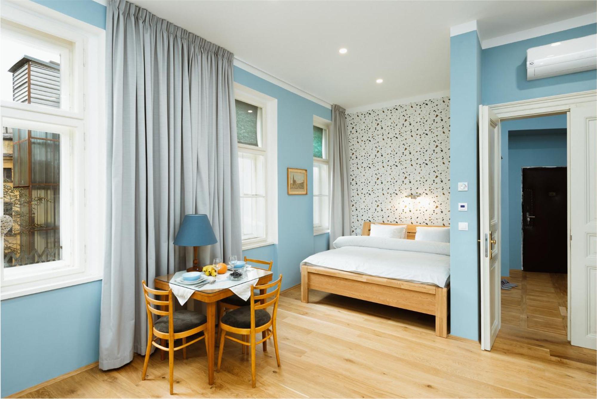 Dream Blue In Centrewenceslas Sq In Walk Appartement Prague